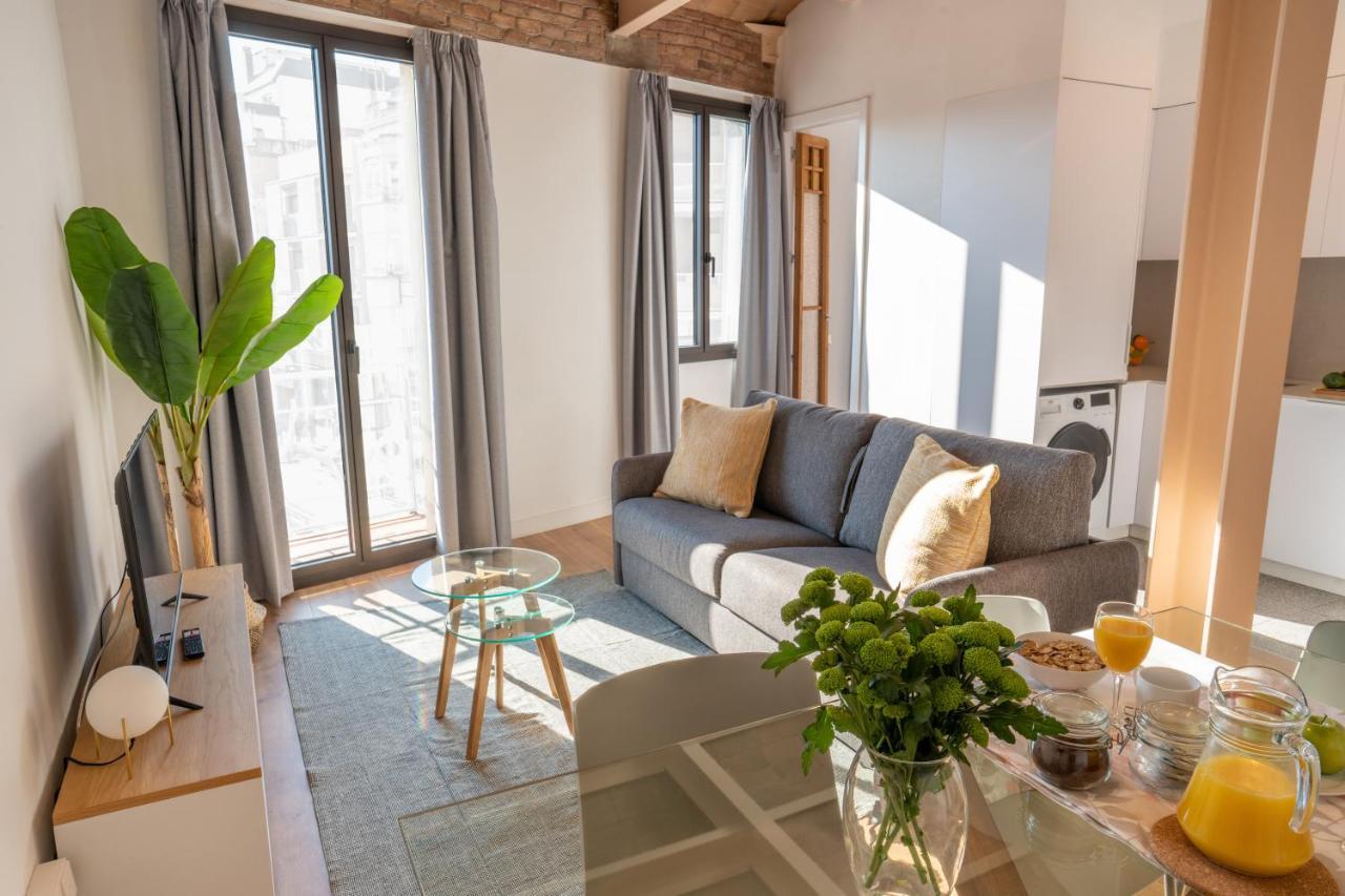 Feelathome Stadium Apartments L'Hospitalet de Llobregat Esterno foto