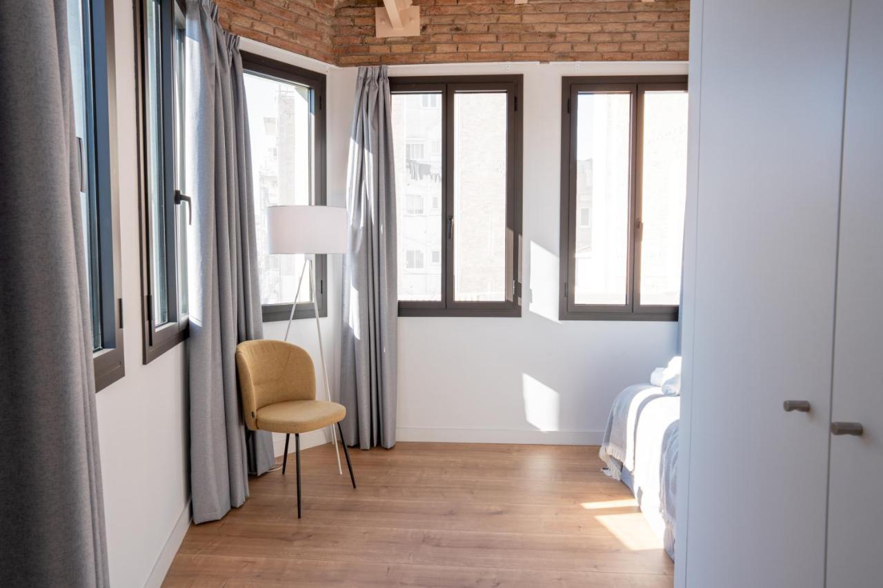 Feelathome Stadium Apartments L'Hospitalet de Llobregat Esterno foto